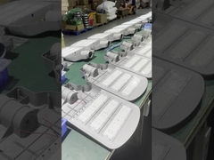 Высокая яркость, высокая эффективность освещения, светодиодный уличный фонарь IP65 Алюминиевый цвет