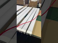 Взрывозащищенный линейный светильник для освещения опасных зон буровой платформы на нефтепромысле IP65