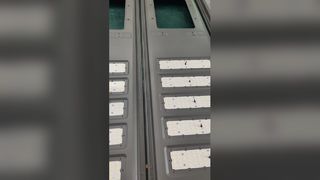 Смотреть: Светодиодные уличные фонари SMD2835/3030 со степенью защиты IP66, рассчитанные на использование в садах и на дорогах.