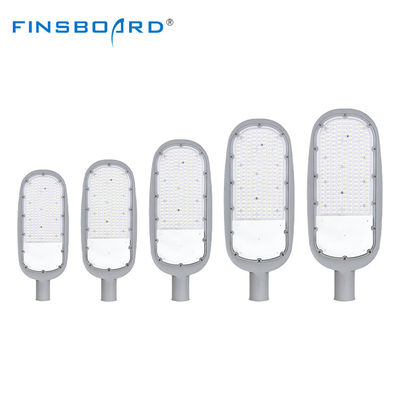 Светодиодный уличный фонарь высокой эффективности 120 лм/Вт с водонепроницаемостью IP66 и широким диапазоном напряжения AC85-265В для наружного освещения автомагистралей
