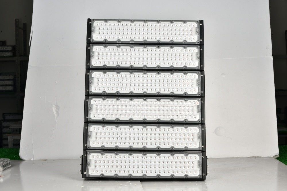 IP65 водонепроницаемый 2000W светодиодный высокомастный свет с 50000 часами службы для стадиона и наружного светодиода