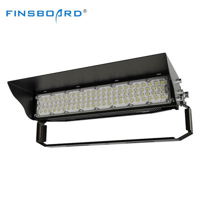 Светодиодные прожекторы MeanWell ELG 250W для стадионов с эффективностью 130 лм/Вт и степенью защиты IP65 для наружных спортивных площадок